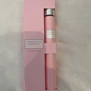 Romantic Moment EDP travel spray for her